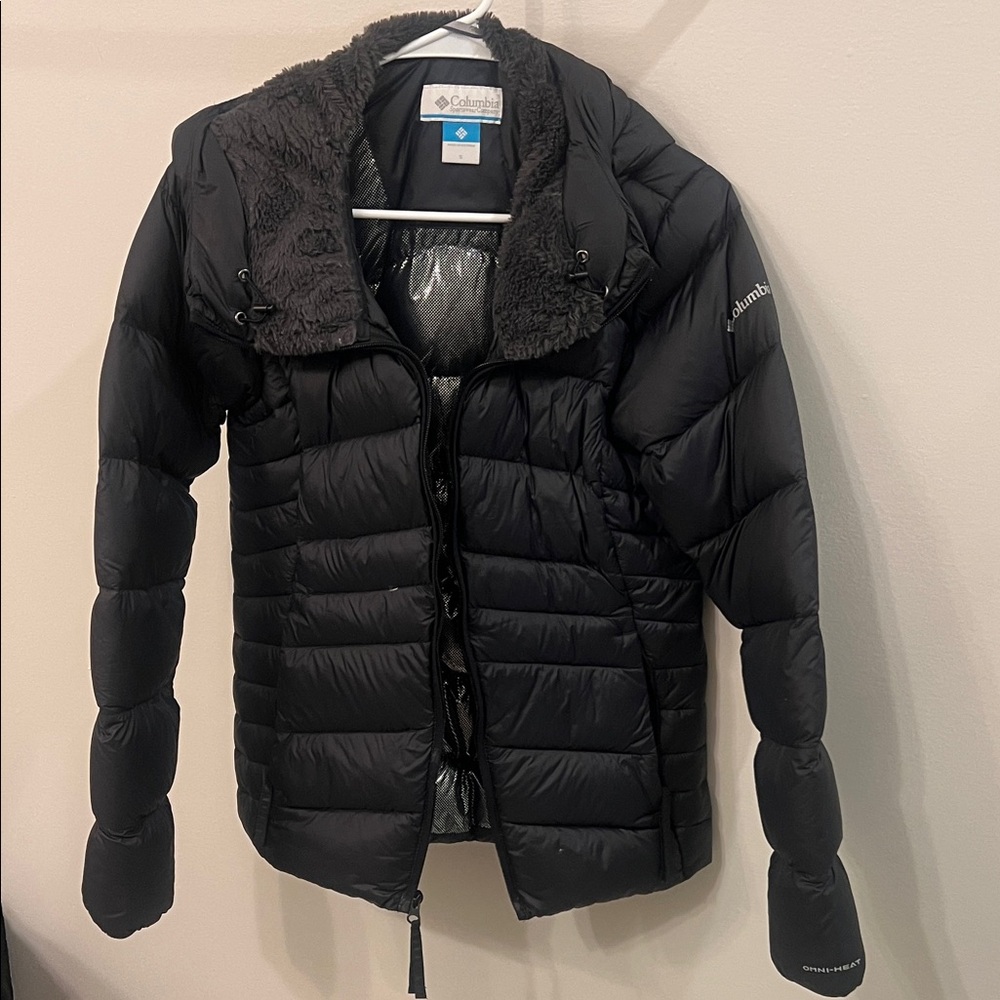 Columbia Women's Black Puffer Coat with Faux Fur Collar